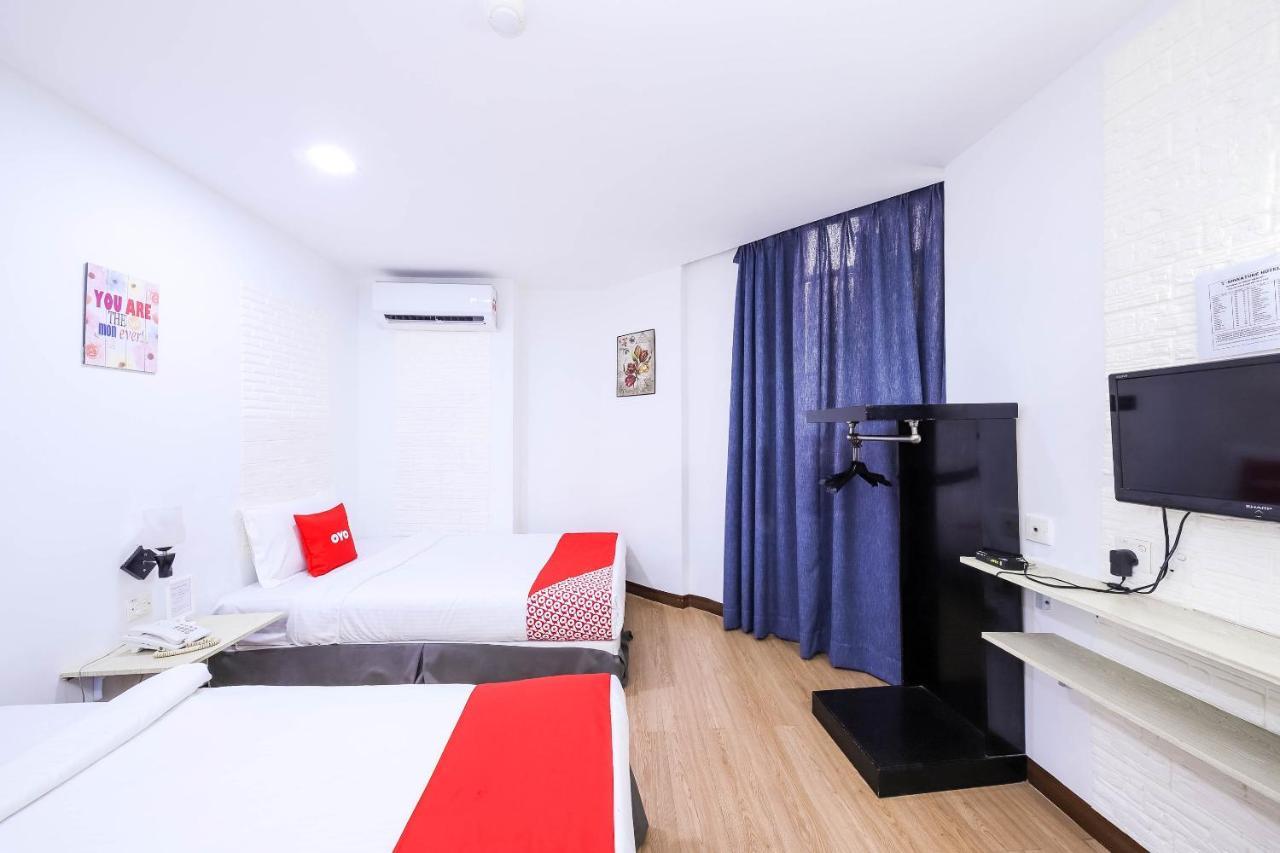 פטלין ג'איה Oyo 43963 T Signature Hotel מראה חיצוני תמונה