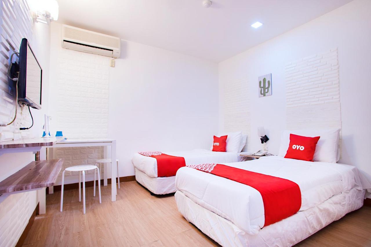 פטלין ג'איה Oyo 43963 T Signature Hotel מראה חיצוני תמונה