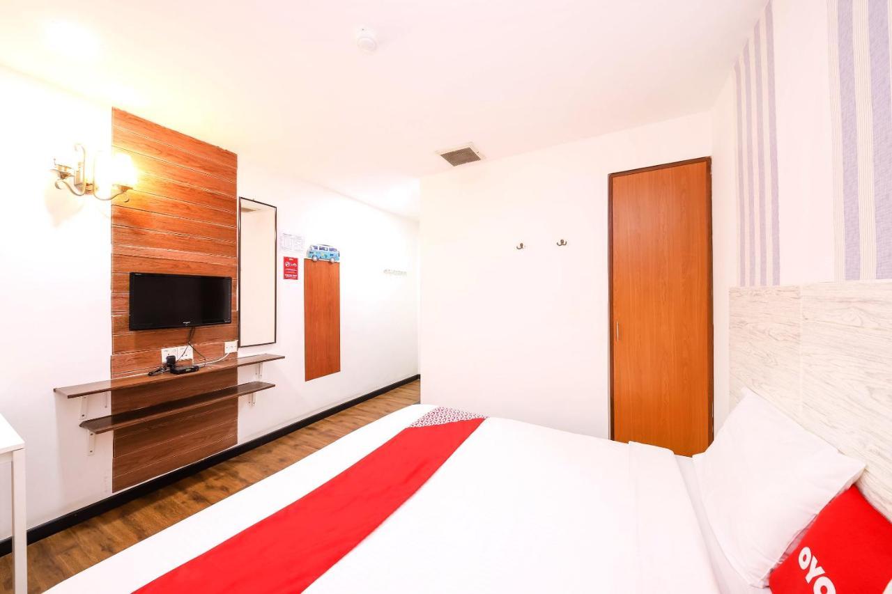 פטלין ג'איה Oyo 43963 T Signature Hotel מראה חיצוני תמונה