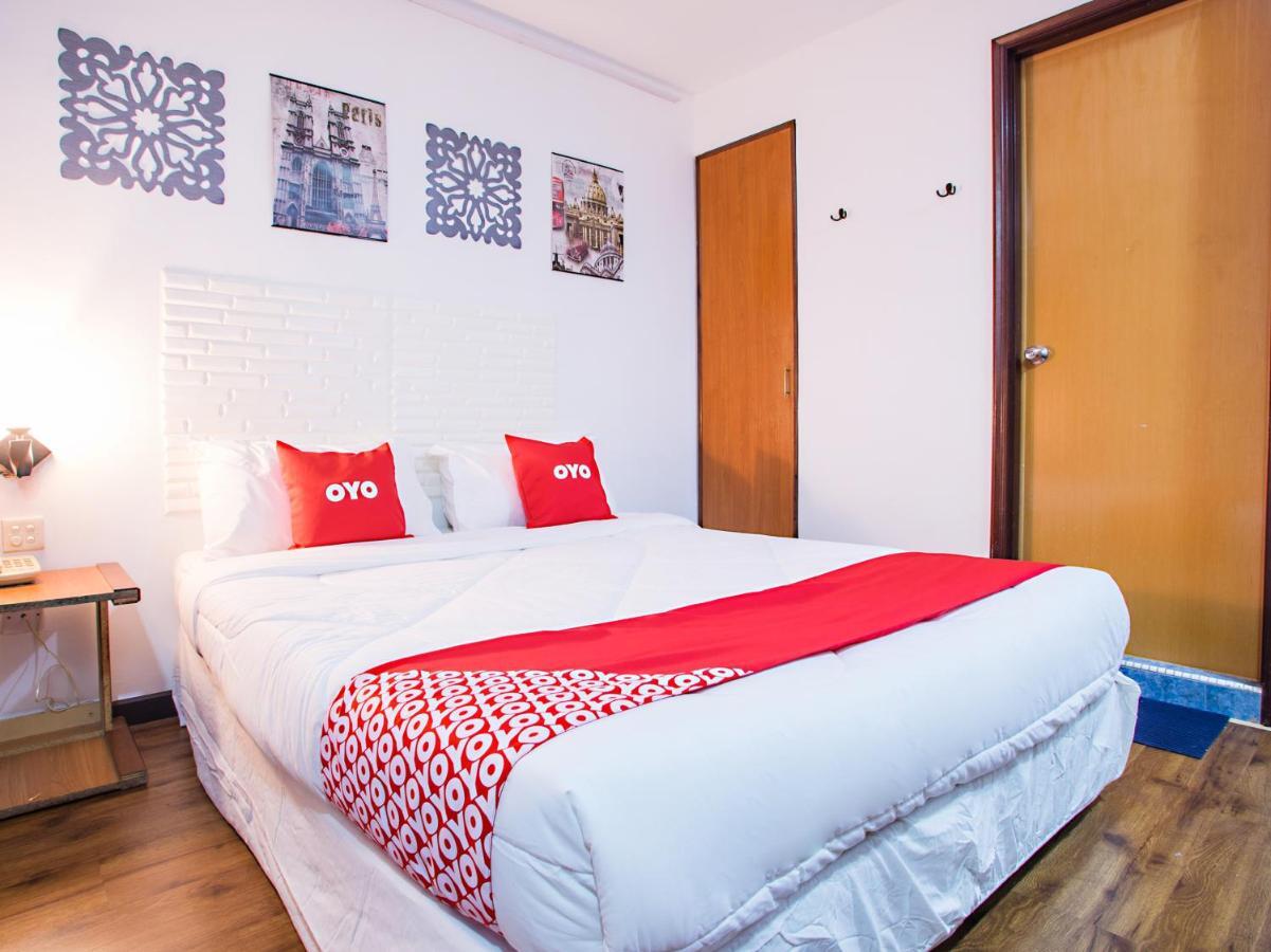 פטלין ג'איה Oyo 43963 T Signature Hotel מראה חיצוני תמונה