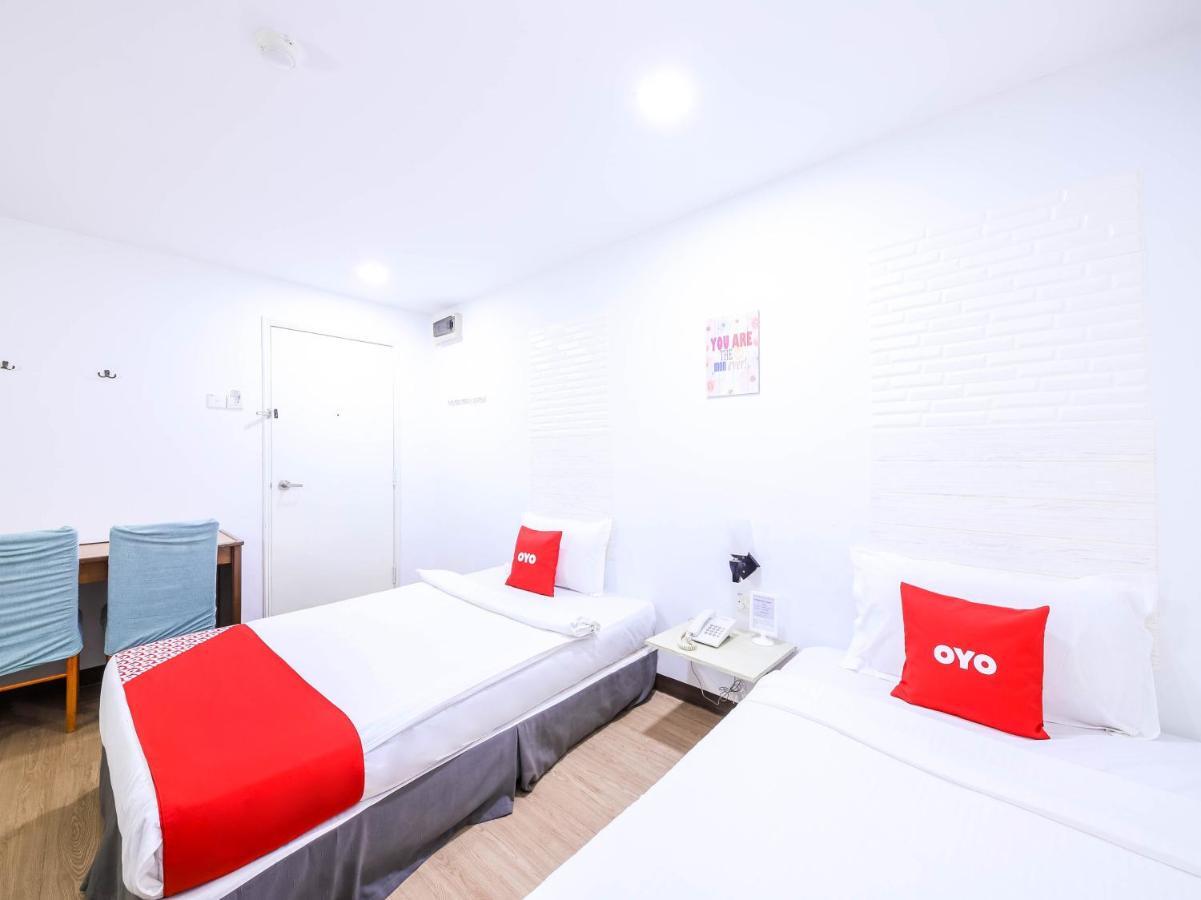 פטלין ג'איה Oyo 43963 T Signature Hotel מראה חיצוני תמונה
