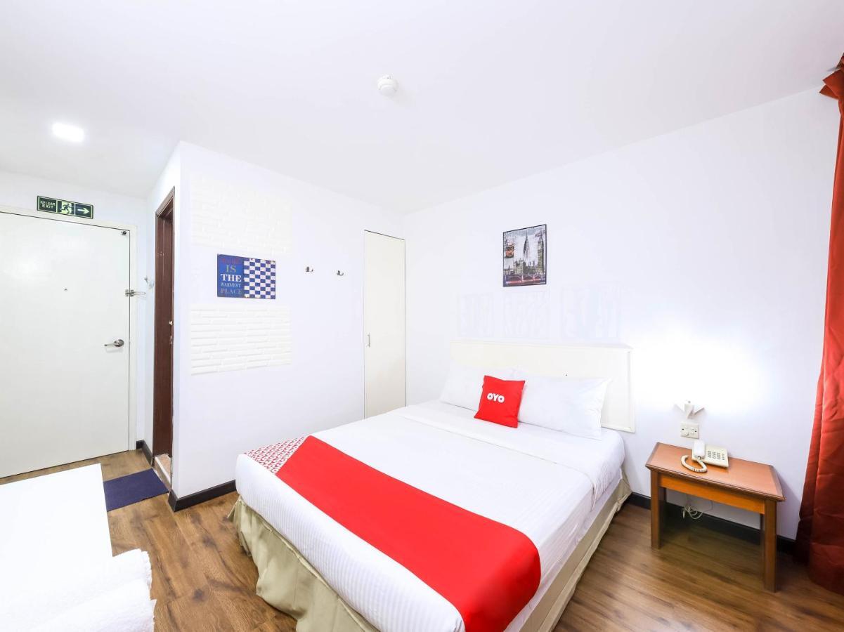 פטלין ג'איה Oyo 43963 T Signature Hotel מראה חיצוני תמונה